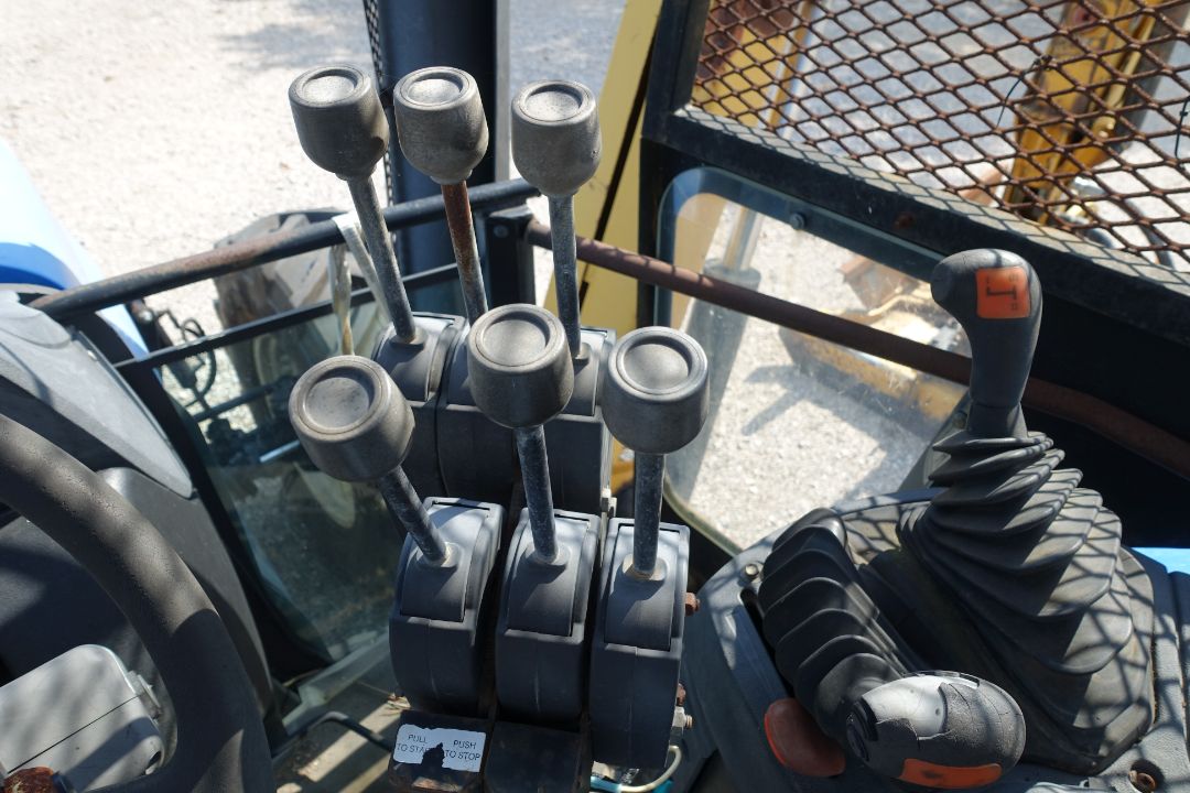 2010 NEW HOLLAND T6030 - Image 26